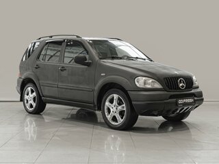 1998 Mercedes-Benz M-Класс 320 I (W163), чёрный, 470000 рублей, вид 1