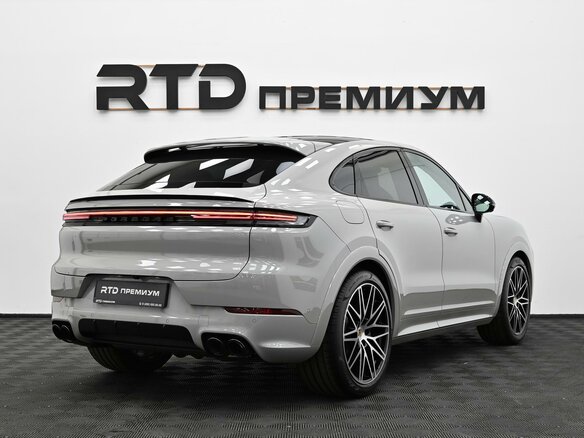 2026 Porsche Cayenne Coupé III Рестайлинг, серый, 19290000 рублей - вид 2
