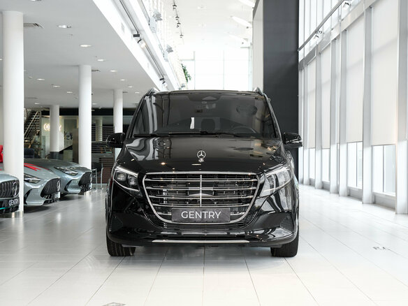 2026 Mercedes-Benz V-Класс 300 d экстра длинный III (W447) Рестайлинг 2, чёрный - вид 1