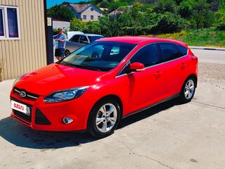 2012 Ford Focus III, красный, 900000 рублей, вид 1