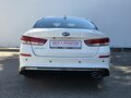 2019 Kia Optima IV Рестайлинг, белый - вид 5