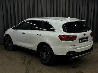 2017 Kia Sorento III Prime Рестайлинг, белый, 2199900 рублей, вид 3