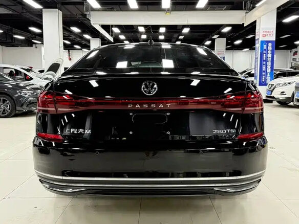 2022 Volkswagen Passat B8 Рестайлинг, чёрный, 2250000 рублей - вид 7