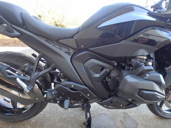 2025 BMW R 1300 RS, чёрный, 2550000 рублей - вид 14
