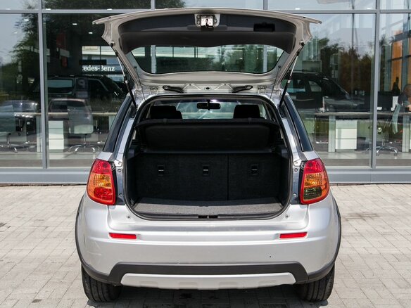 2010 Suzuki SX4 I (Classic) Рестайлинг, серебристый, 830000 рублей - вид 24
