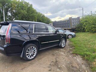 2018 Cadillac Escalade IV, чёрный, 6000000 рублей, вид 3