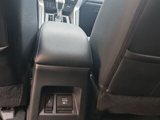 2025 Mitsubishi Montero Sport III Рестайлинг, белый, 7100000 рублей, вид 5