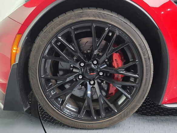 2016 Chevrolet Corvette Z06 C7, золотистый, 16500000 рублей - вид 3