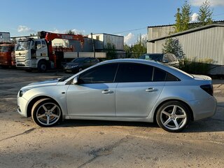 2010 Chevrolet Cruze I, серый, 635000 рублей, вид 3