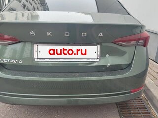 2020 Skoda Octavia IV (A8), зелёный, 1925000 рублей, вид 3