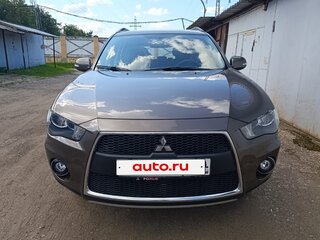2011 Mitsubishi Outlander II Рестайлинг, коричневый, 1600000 рублей, вид 2