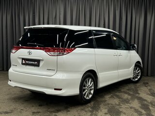 2011 Toyota Estima III Рестайлинг, белый, 1499900 рублей, вид 4