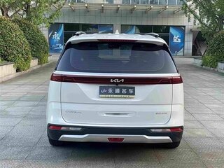 2023 Kia Carnival IV, белый, 4750000 рублей, вид 4