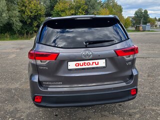 2015 Toyota Highlander III (XU50), серый, 3500000 рублей, вид 4
