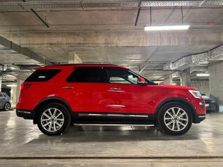 2019 Ford Explorer V Рестайлинг 2, красный, 4300000 рублей, вид 1