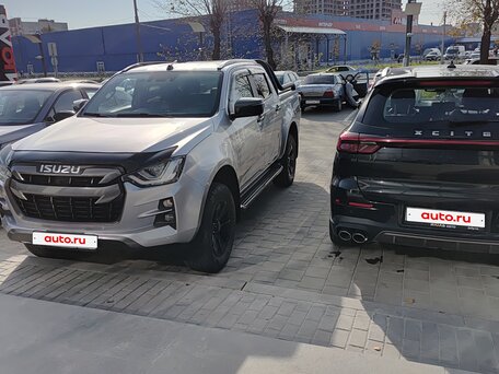 2021 Isuzu D-Max III, серый, 5500000 рублей, вид 5