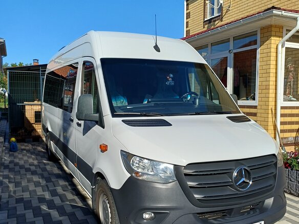 2019 Mercedes-Benz Sprinter, белый, 5200000 рублей - вид 2