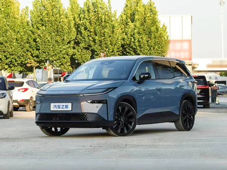 2026 Toyota bZ3X 58.3 kWh, синий, 2750000 рублей, вид 1