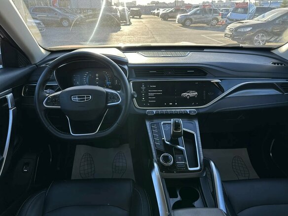 2022 Geely Atlas Pro, красный, 1899995 рублей - вид 19