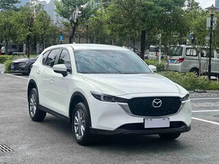 2025 Mazda CX-5 II Рестайлинг, белый, 2600000 рублей, вид 3