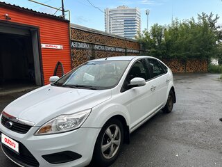 2011 Ford Focus II Рестайлинг, белый, 530000 рублей, вид 1