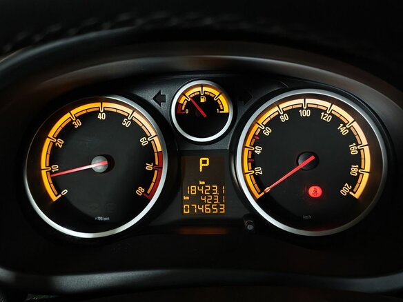 2008 Opel Corsa D, красный, 549000 рублей - вид 17