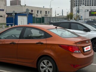 2015 Hyundai Solaris I Рестайлинг, оранжевый, 1300000 рублей, вид 4