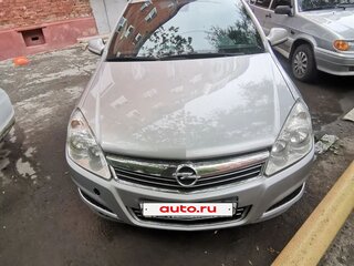 2012 Opel Astra H Рестайлинг, серебристый, 680000 рублей, вид 1