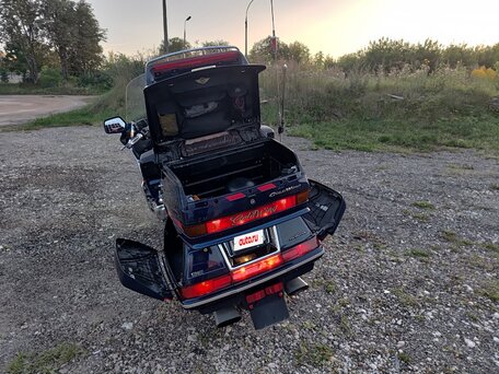 1999 Honda GL 1500 Gold Wing, синий, 700000 рублей, вид 2