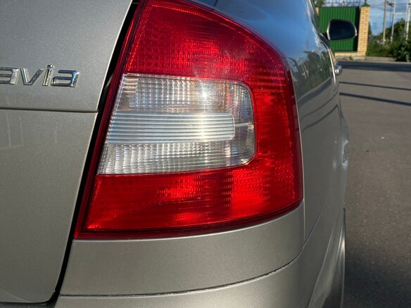 2010 Skoda Octavia II (A5) Рестайлинг, серый - вид 12