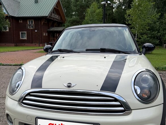 2012 Mini Hatch Cooper II (R56) Рестайлинг, белый - вид 4