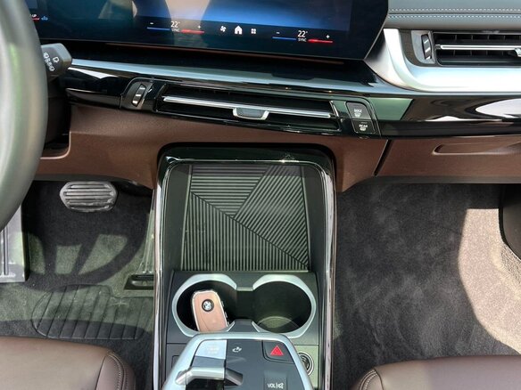 2023 BMW X1 20Li sDrive III (U11/U12), белый - вид 12