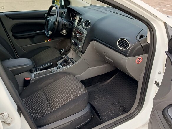 2011 Ford Focus II Рестайлинг, белый, 680000 рублей - вид 7