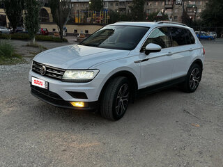 2018 Volkswagen Tiguan II, белый, 2600000 рублей, вид 3