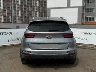 2020 Kia Sportage IV Рестайлинг, серый, 2299000 рублей, вид 5