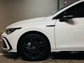 2022 Volkswagen Golf VIII, белый - вид 3