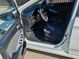 2013 Hyundai Accent IV, белый, 750000 рублей, вид 5