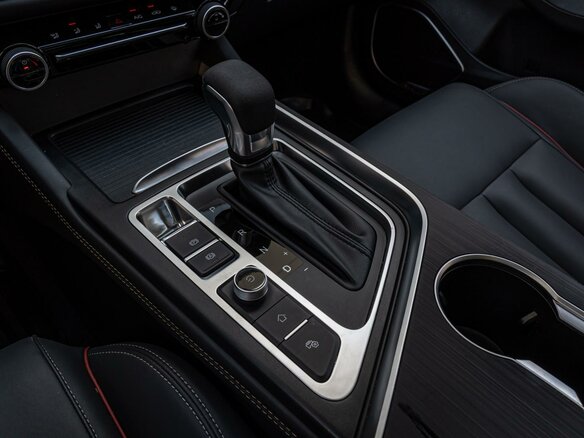 2023 Omoda S5, белый - вид 12