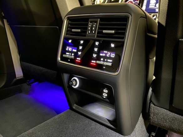 2021 Porsche Cayenne Turbo III, чёрный, 14790000 рублей - вид 20