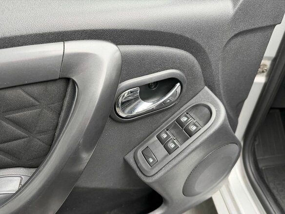 2015 Renault Duster I Рестайлинг, серый, 899000 рублей - вид 10