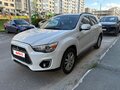 2012 Mitsubishi ASX I Рестайлинг, белый, 990000 рублей - вид 1