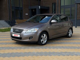 2009 Kia Ceed I, бежевый, 740000 рублей, вид 1