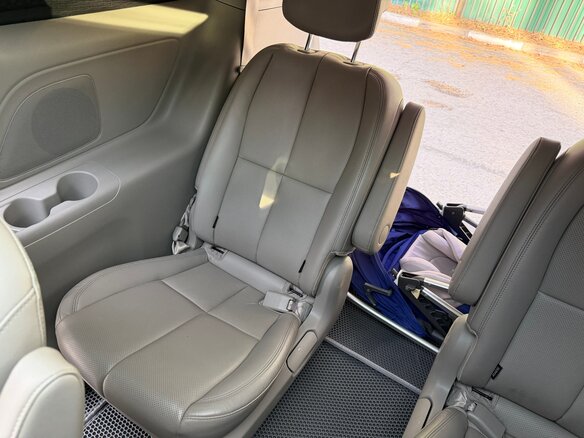 2016 Kia Carnival III, белый, 2800000 рублей - вид 23