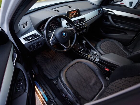 2015 BMW X1 20i xDrive II (F48), белый, 2140000 рублей - вид 8