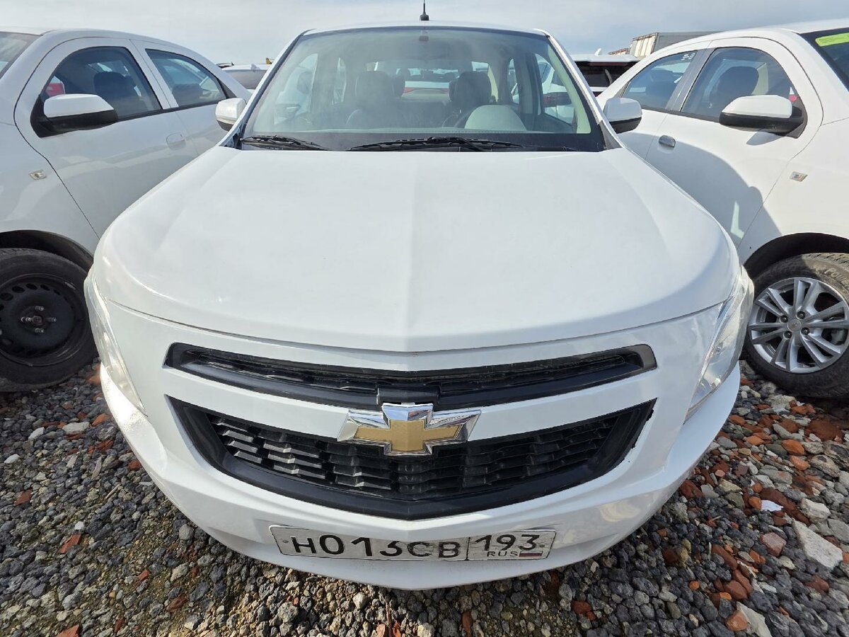 Открыть фотографии: Chevrolet Cobalt II Рестайлинг