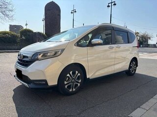 2022 Honda Freed II Рестайлинг, белый, 1236000 рублей, вид 4