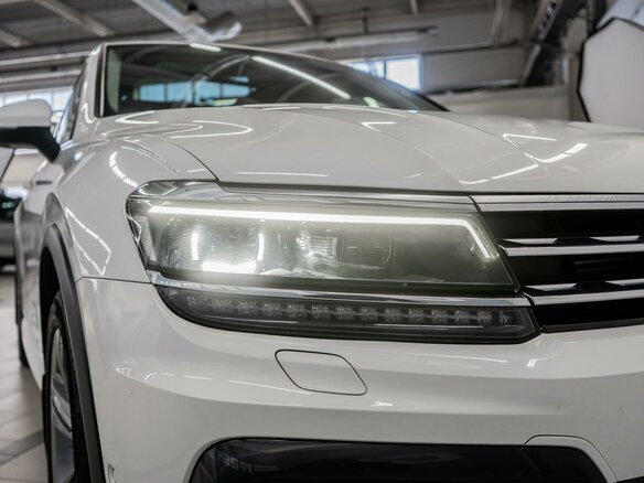 2018 Volkswagen Tiguan Allspace II, белый, 3369000 рублей - вид 8