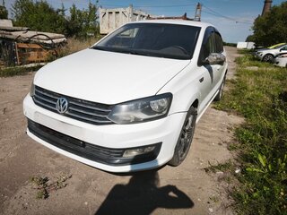 2017 Volkswagen Polo V Рестайлинг, белый, 783000 рублей, вид 4