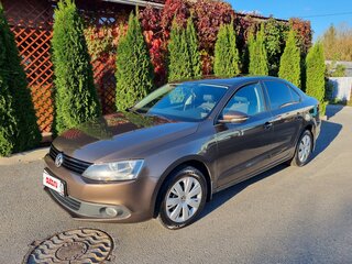 2011 Volkswagen Jetta VI, коричневый, 930000 рублей, вид 1