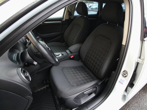 2014 Audi A3 III (8V), белый, 1095000 рублей - вид 12